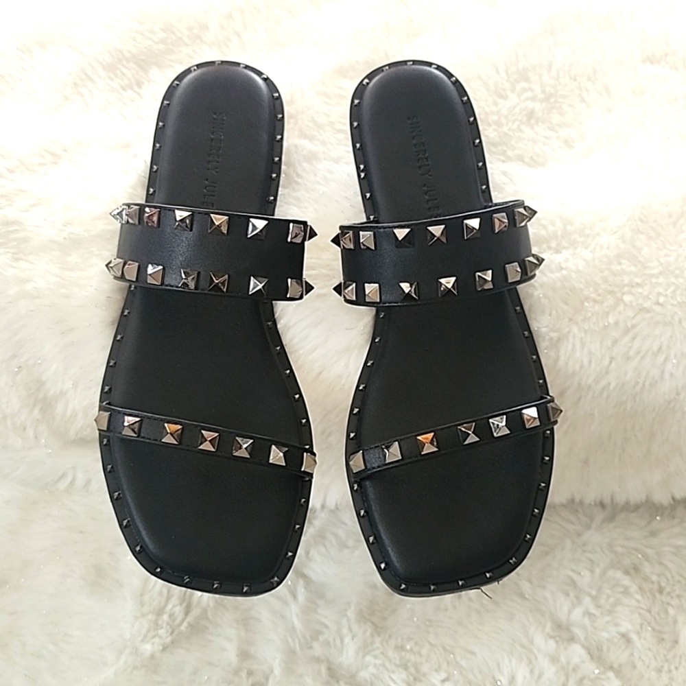 Sincerely Jules Sandal